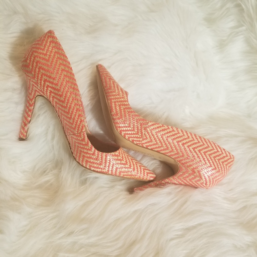 Kitty heels